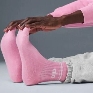 ALO Sweet Pink Half Crew Socks